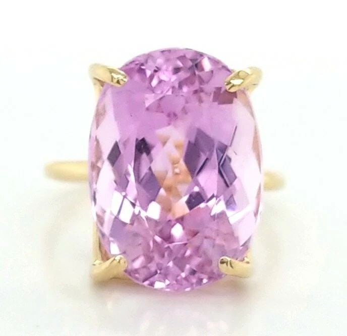 VINTAGE 14K YELLOW GOLD ENGAGEMENT RING 14.05CT. GEM PINK KUNZITE OVAL SHAPE (1 of 2)