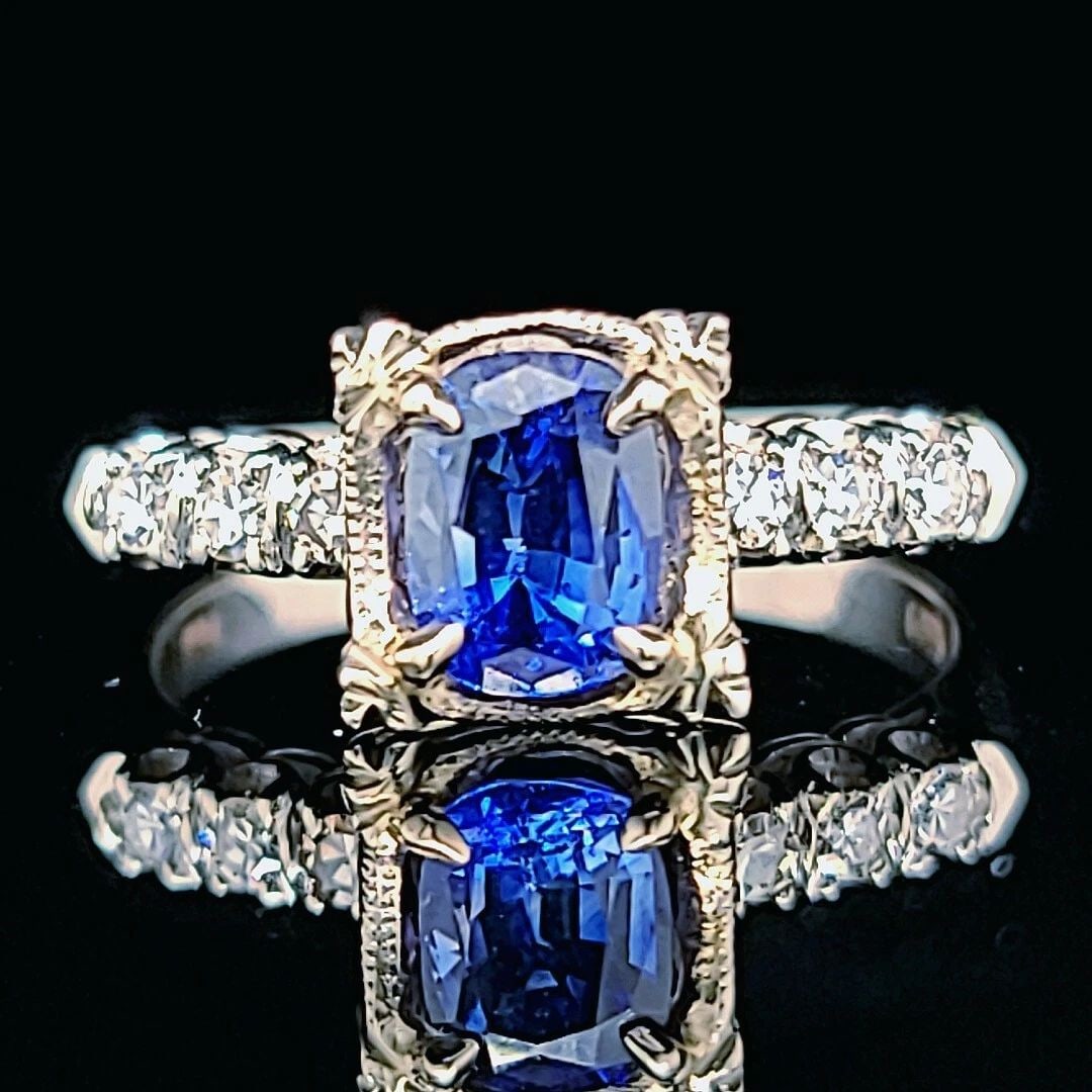 VINTAGE 14K WHITE GOLD ENGAGEMENT RING 1.52CT NATURAL UNTREATED BLUE SAPPHIRE (1 of 2)