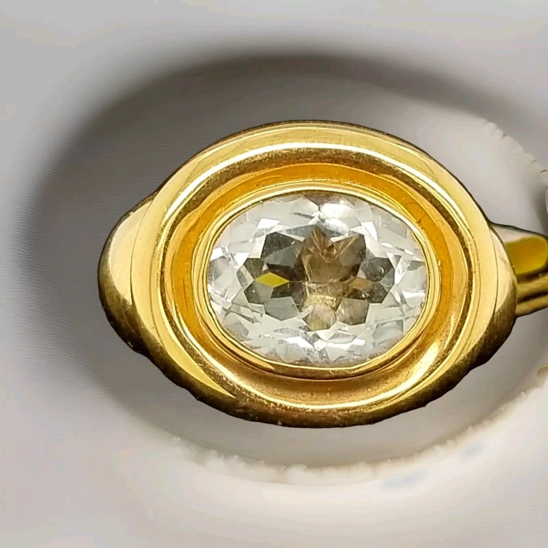 14K YELLOW GOLD RING 5.64CT. NATURAL GREEN AMETHYST OVAL SHAPE: 14K YELLOW GOLD RING 5.64CT. NATURAL GREEN AMETHYST OVAL SHAPE Gorgeous 14k yellow gold ring natural green amethyst in oval shape weight 5.64ct. Size 11.4x9.2 Very Nice light green color nice luster v