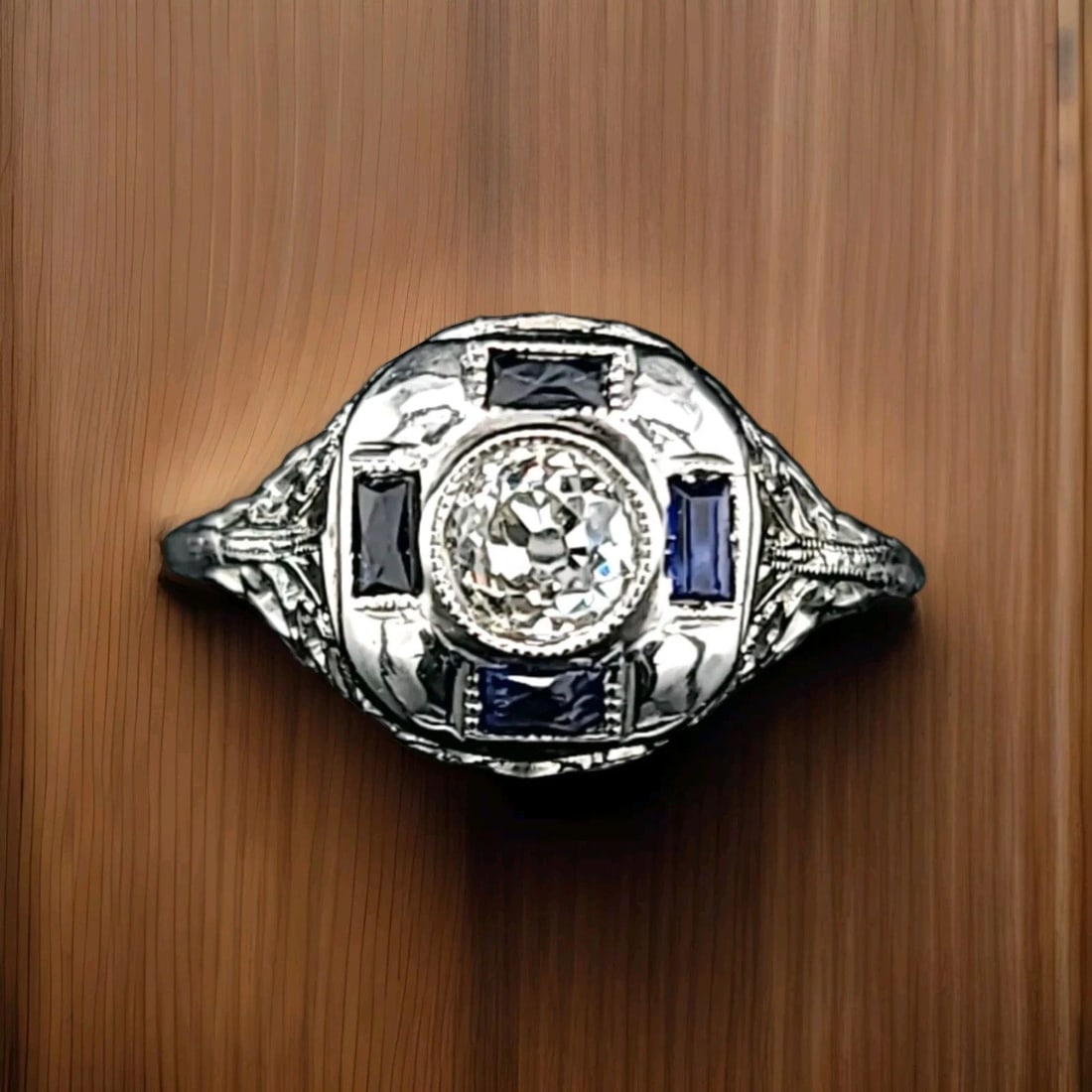 VINTAGE 18K WHITE GOLD ENGAGEMENT RING 0.45CT. NATURAL OLD EURO CUT DIAMOND 1930: VINTAGE 18K WHITE GOLD ENGAGEMENT RING 0.45CT. NATURAL OLD EURO CUT DIAMOND 1930 GORGEOUS 18K WHITE GOLD Vintage art deco ring natural old mine cut diamond ring center Natural old mine cut diamond wei