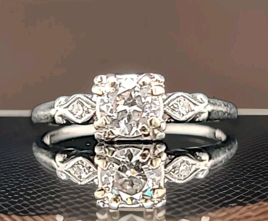 VINTAGE PLATINUM ENGAGEMENT RING 0.42CT.NATURAL OLD MINE CUT DIAMOND: VINTAGE PLATINUM ENGAGEMENT RING 0.42CT.NATURAL OLD MINE CUT DIAMOND Vintage platinum natural old mine cut diamond engagement RING circ 1930's CENTER natural old mine cut diamond IN ROUND SHAPE WEIGHT