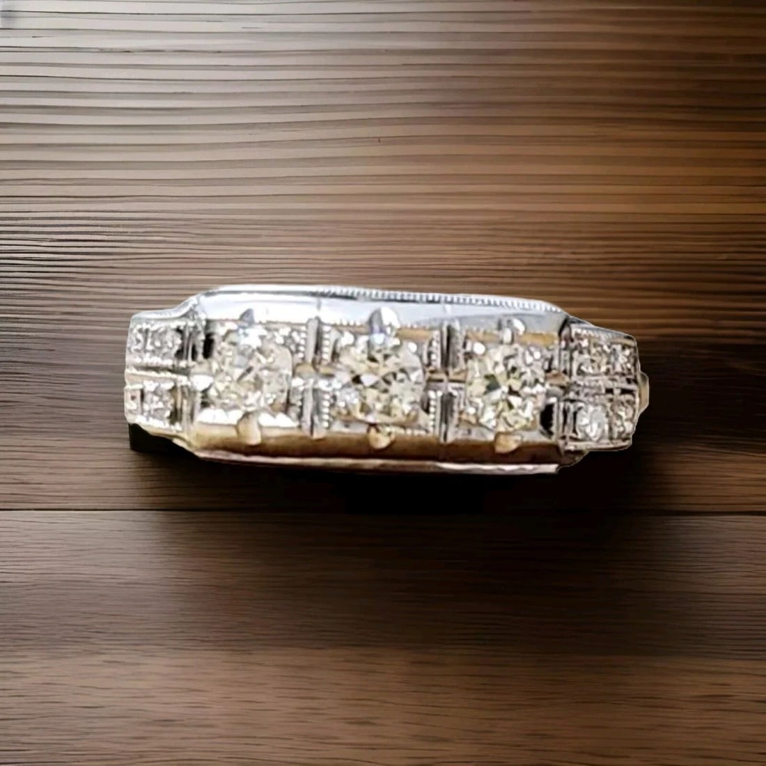 VINTAGE 18K WHITE GOLD WEDDING RING 0.55CT NATURAL OLD EURO CUT DIAMOND 1930'S: VINTAGE 18K WHITE GOLD WEDDING RING 0.55CT NATURAL OLD EURO CUT DIAMOND 1930'S This vintage 18k white gold wedding ring set features a stunning 0.55ct natural old Euro cut diamond that sparkles in the