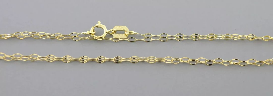 NEW 14K YELLOW GOLD 18" CHAIN Necklace measures 18" Long x 0.8mm Wide 14K Yellow gold chain New (1 of 2)