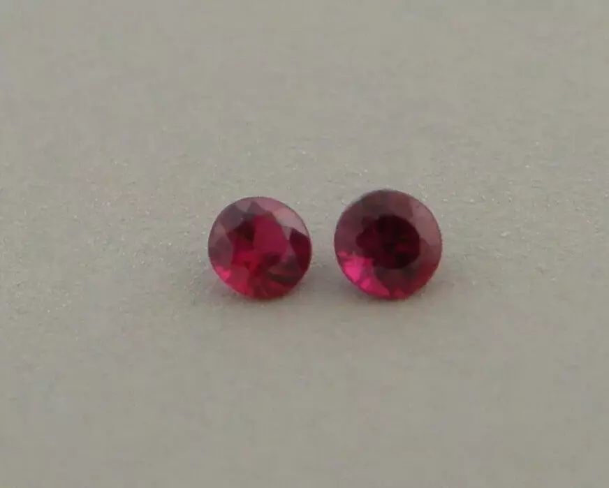 LOOSE NATURAL PIGEON BLOOD RUBY Sale is for 2 round cut natural rubies (no glass filled or lead (1 of 2)