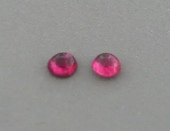LOOSE NATURAL PIGEON BLOOD RUBY Sale is for 2 round cabochon natural rubies (no glass filled or lead (1 of 2)