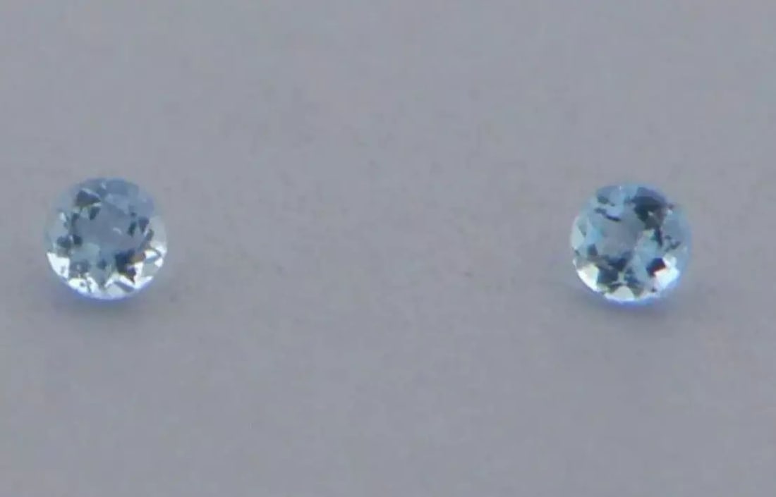 LOOSE NATURAL AQUAMARINE ROUND CUT Sale is for 2 round cut natural Aquamarine Matching pair (1 of 2)