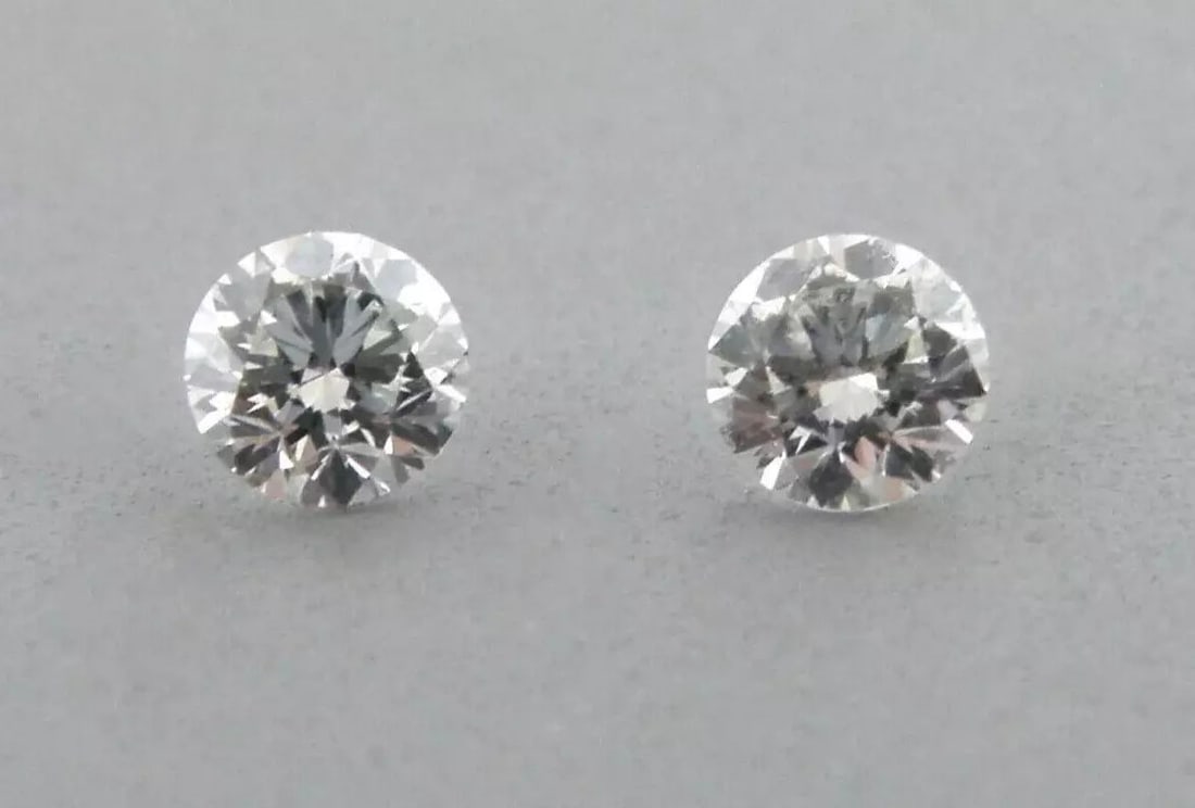 LOOSE NATURAL UNTREATED DIAMONDS Sale is for 2 round cut natural untreated earth mined diamond Sale (1 of 2)
