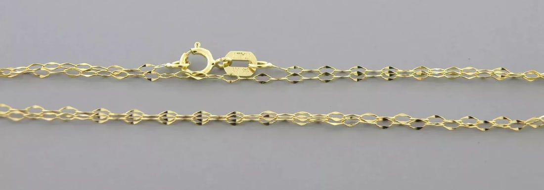 NEW 14K YELLOW GOLD 16" CHAIN Necklace measures 16" Long x 0.8mm Wide 14K Yellow gold chain New (1 of 2)