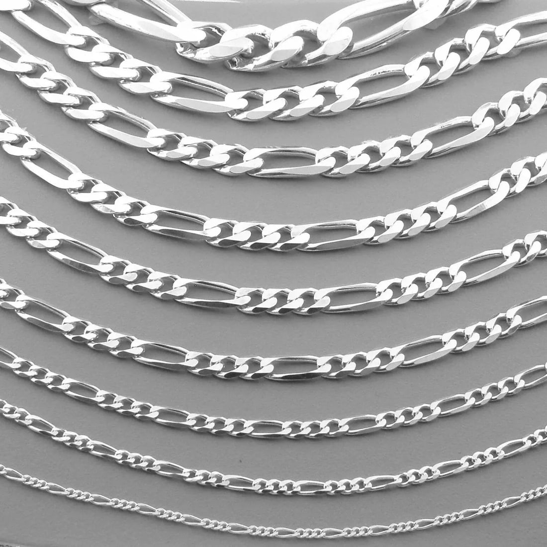NEW STERLING SILVER ITALIAN MADE FIGARO CHAIN Lengths: 22" Width: 6mm Well made, not cheap (1 of 2)