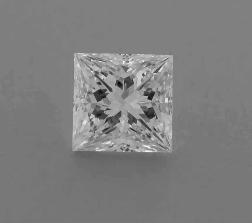 LOOSE NATURAL UNTREATED DIAMOND Sale is for 1 princess cut natural untreated earth mined diamond: LOOSE NATURAL UNTREATED DIAMOND Sale is for 1 princess cut natural untreated earth mined diamond Diamond measures 2.8mm x 2.8mm Diamonds are F color VS1 clarity If you purchase 2 and want matching pai