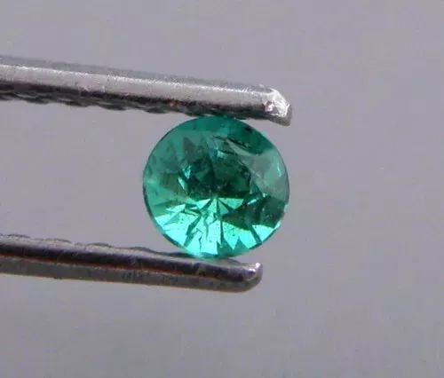 3mm ROUND CUT NATURAL UNTREATED COLOMBIAN EMERALD BEAUTIFUL GREEN: LOOSE NATURAL COLOMBIAN EMERALD ROUND CUT Sale is for 1 round cut natural Emerald Emeralds measures 3mm in diameter If you purchase 2 and want matching pair please let me know. New, never used before,