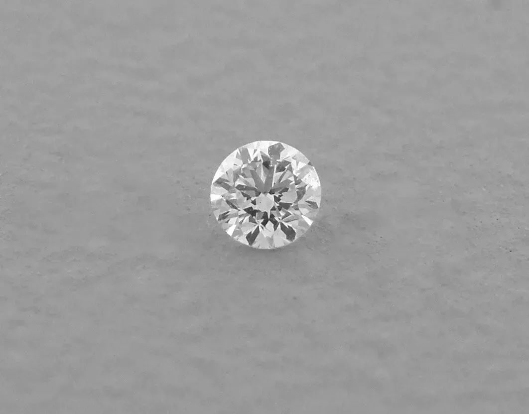 1.8mm MATCHING PAIR BRILLIANT ROUND CUT LOOSE NATURAL UNTREATED DIAMOND G VS2: LOOSE NATURAL UNTREATED DIAMOND Sale is for 1 round cut natural untreated earth mined diamond Diamond measures 2.4mm in diameter Diamonds are full cut Diamonds are G color VS2-SI1 quality If you purch