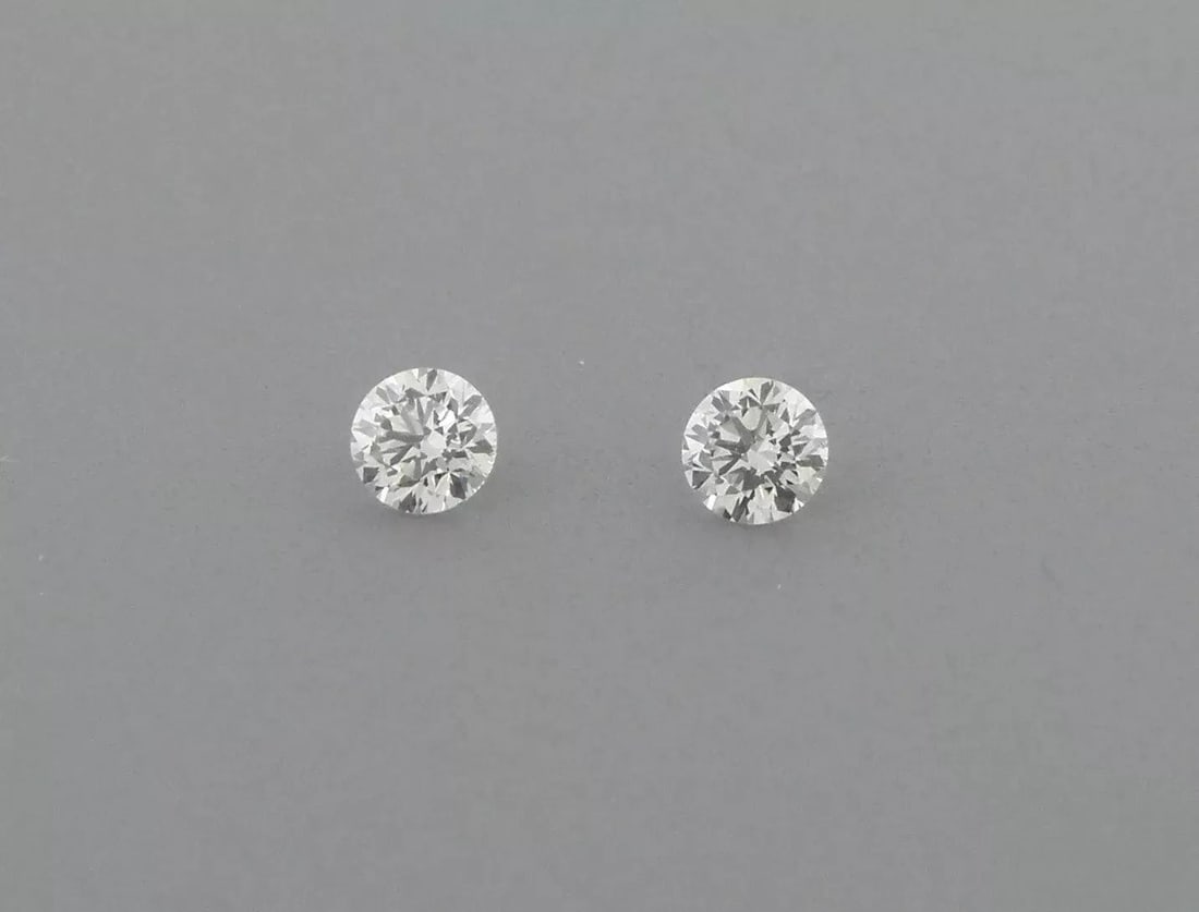 1.8mm MATCHING PAIR BRILLIANT ROUND CUT LOOSE NATURAL UNTREATED DIAMOND G VS2: LOOSE NATURAL UNTREATED DIAMONDS Sale is for 2 round cut natural untreated earth mined diamond Sale is for a matching pair Diamonds measures 1.8mm in diameter Diamonds are full cut Diamonds are G colo