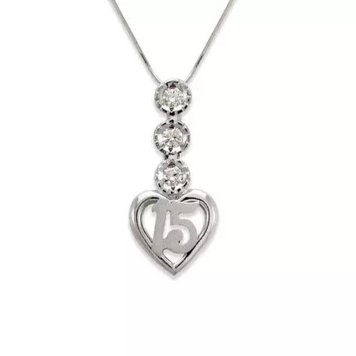 NEW 14K WHITE GOLD FANCY 15 ANOS HEART CZ PENDANT: NEW 14K WHITE GOLD FANCY 15 ANOS HEART CZ PENDANT 14K White Gold Approx. 12x24mm Available in Tricolor Gold Chains Sold Separately Weight: 2.1 Grams