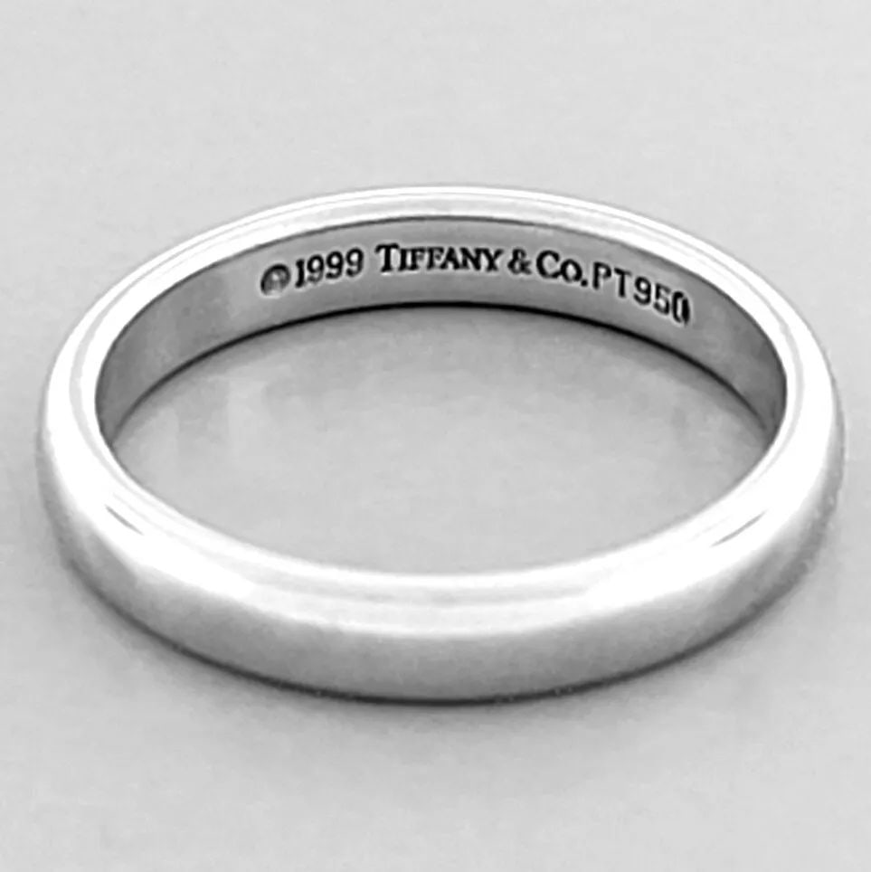 TIFFANY & Co. 3mm FOREVER PLATINUM LUCIDA WEDDING BAND RING SIZE 5: TIFFANY & Co. FOREVER WEDDING BAND RING Ring size is a 5 Ring measures 3mm wide 1.5mm Thick/High Tiffany & Co. Forever Platinum Lucida wedding band Pre-owned in Good condition, please refer to pics