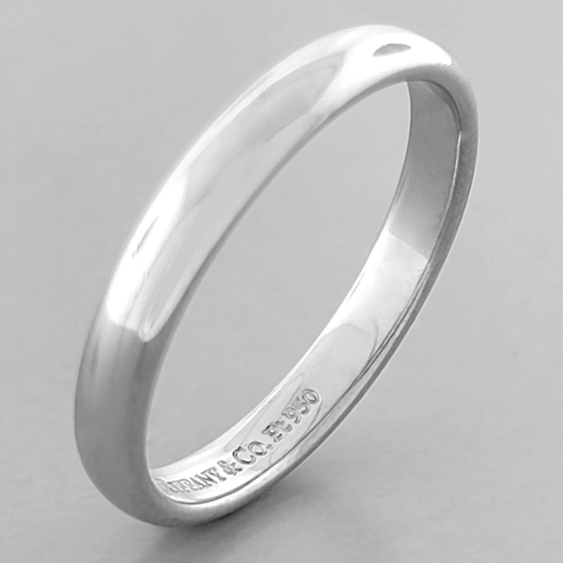 TIFFANY & Co. 3mm FOREVER PLATINUM LUCIDA WEDDING BAND RING SIZE 8 (1 of 2)