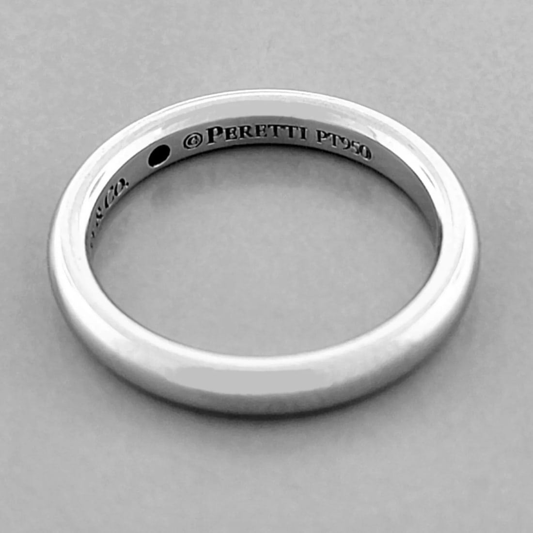 TIFFANY & Co. PLATINUM ELSA PERETTI DIAMOND WEDDING BAND RING SIZE 5 BOX: TIFFANY & Co. DIAMOND WEDDING BAND RING SIZE 5 Ring size is a 5 Ring measures 2.8mm wide 1.9mm Thick/High, smooth inside, comfort fit Tiffany & Co. Elsa Peretti diamond wedding band Pre-owned in Excel