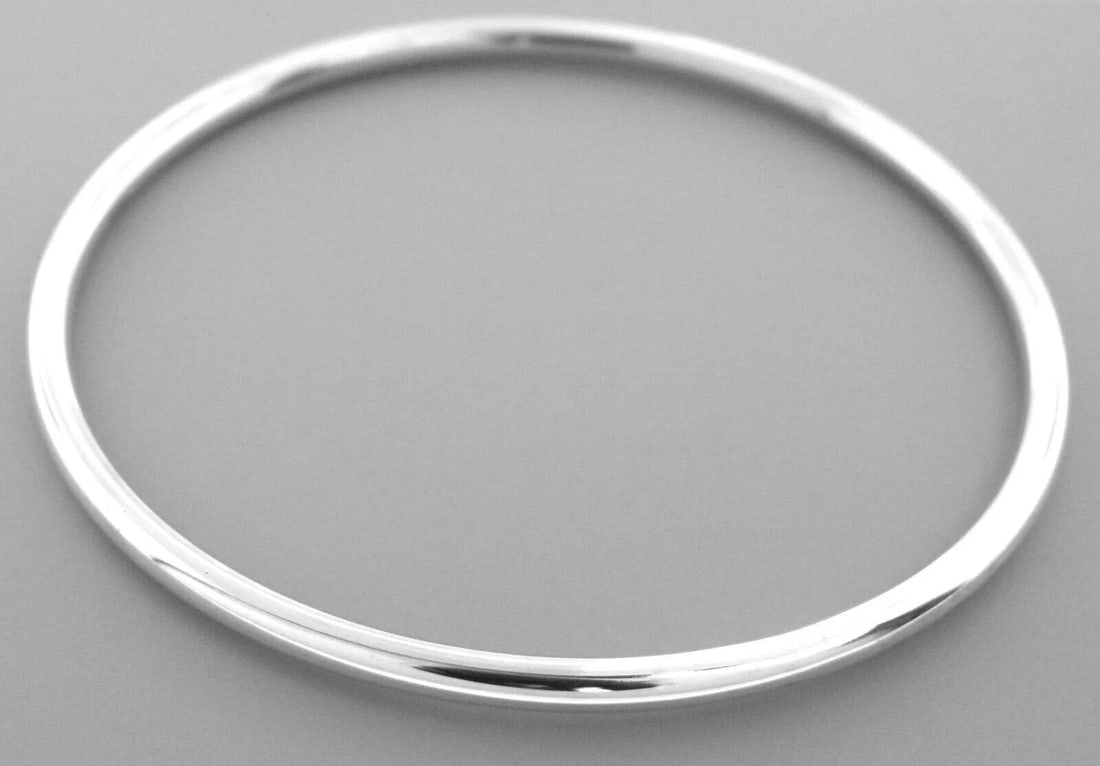 NEW STERLING SILVER CIRCLE LADIES BANGLE BRACELET STACKABLE 4MM (1 of 2)