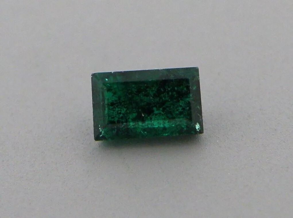 0.32ct NATURAL COLOMBIAN GREEN EMERALD EMERALD CUT 5x3mm (1 of 2)