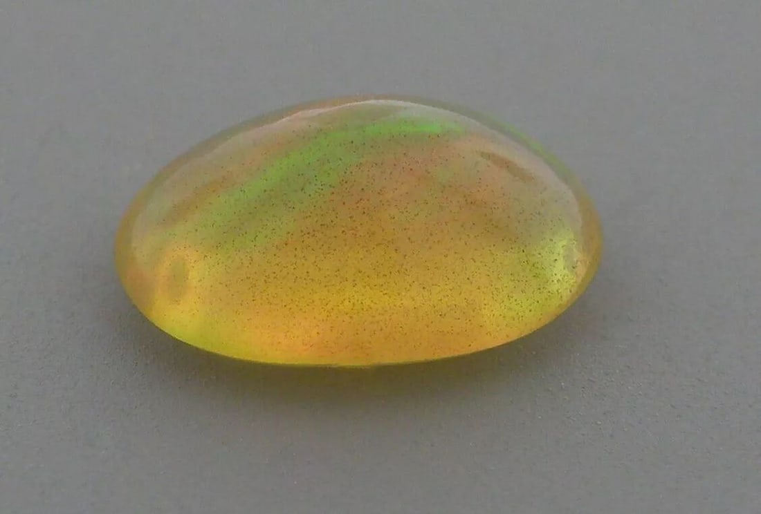 1.19ct EXCELLENT OVAL CABOCHON CUT NATURAL UNTREATED OPAL (1 of 2)