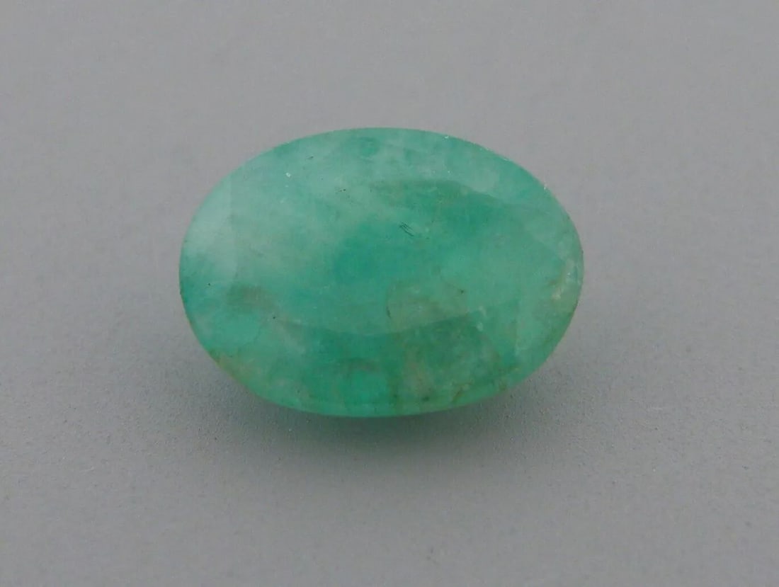 1.60ct NATURAL COLOMBIAN GREEN EMERALD OVAL CUT 9x7MM (1 of 2)