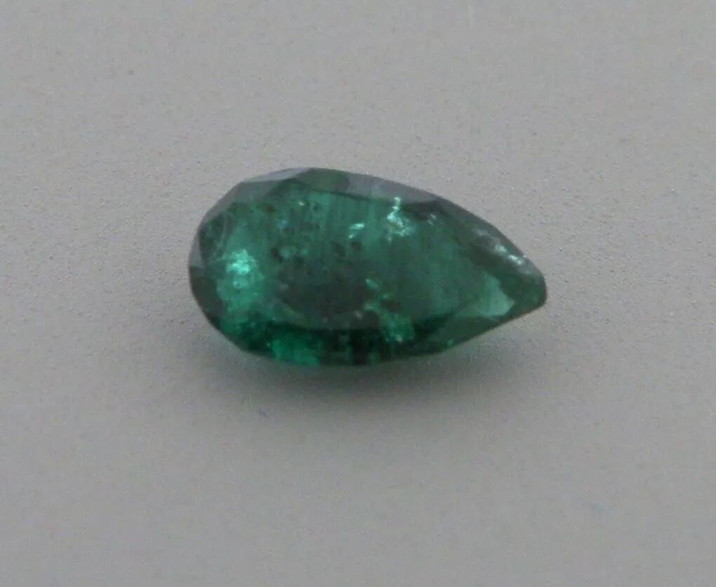 0.33ct NATURAL COLOMBIAN GREEN EMERALD PEAR SHAPE 6.3 x 3.6mm (1 of 2)