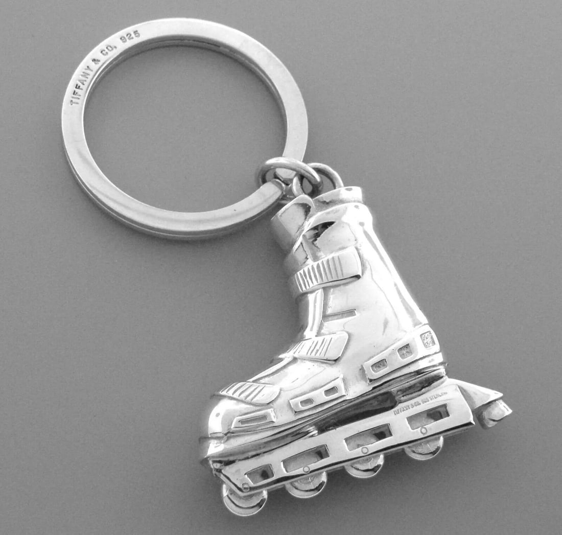 TIFFANY & Co. STERLING SILVER ROLLERBLADE KEYRING HUGE WITH POUCH (1 of 2)