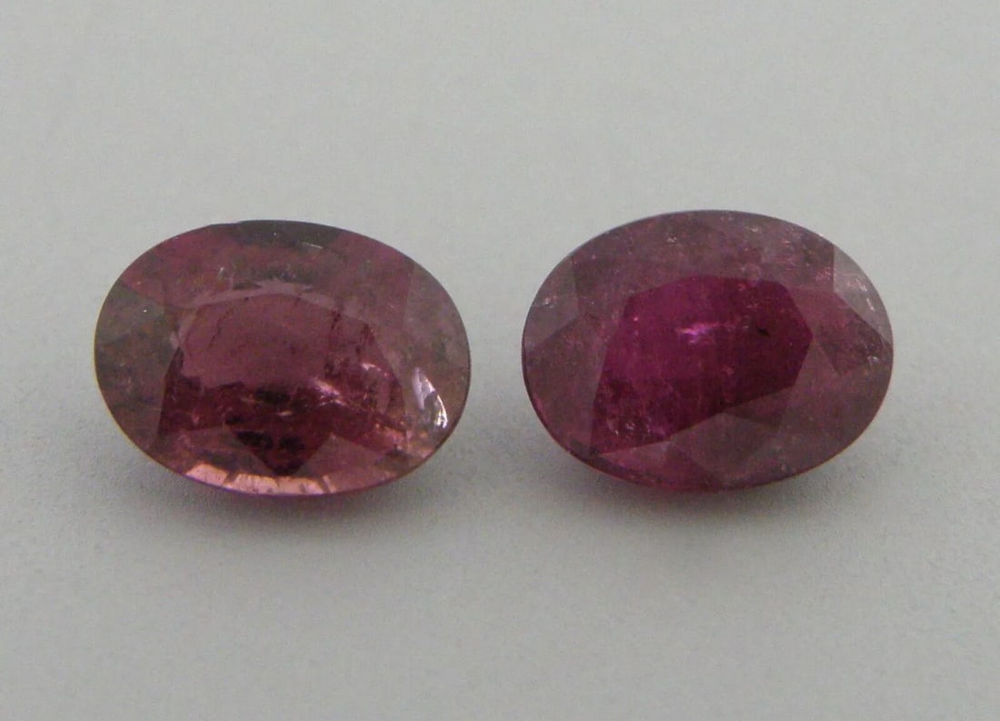 NATURAL 8x6mm MATCHING PAIR OVAL CUT WINE GARNET 2.57CT (1 of 2)