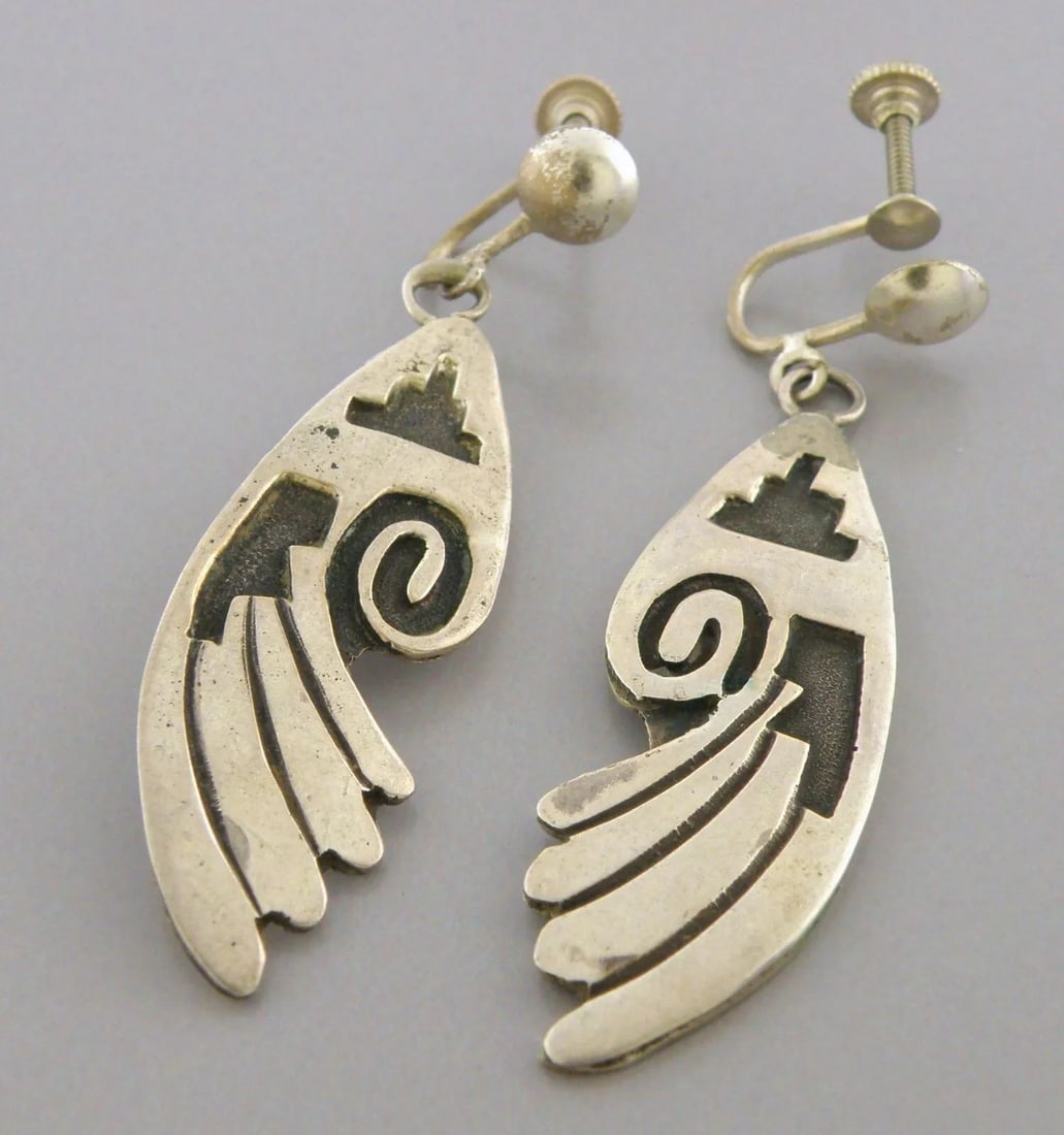 VINTAGE HOPI STERLING SILVER LADIES FAN SWIRL DANGLE EARRINGS (1 of 2)