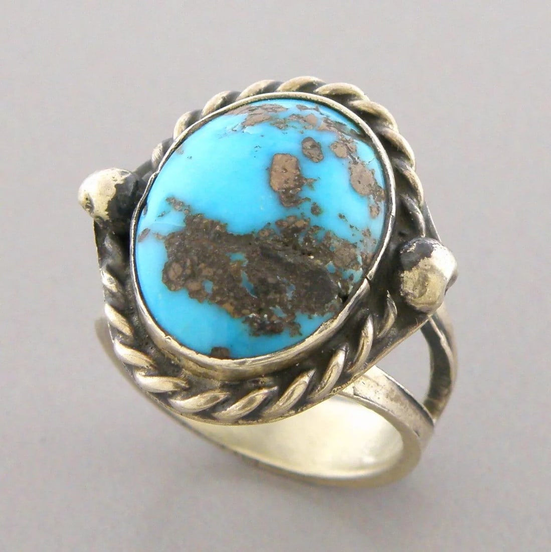 VINTAGE BEAUTIFUL NAVAJO STERLING SILVER TURQUOISE RING SIZE 5.5 (1 of 2)