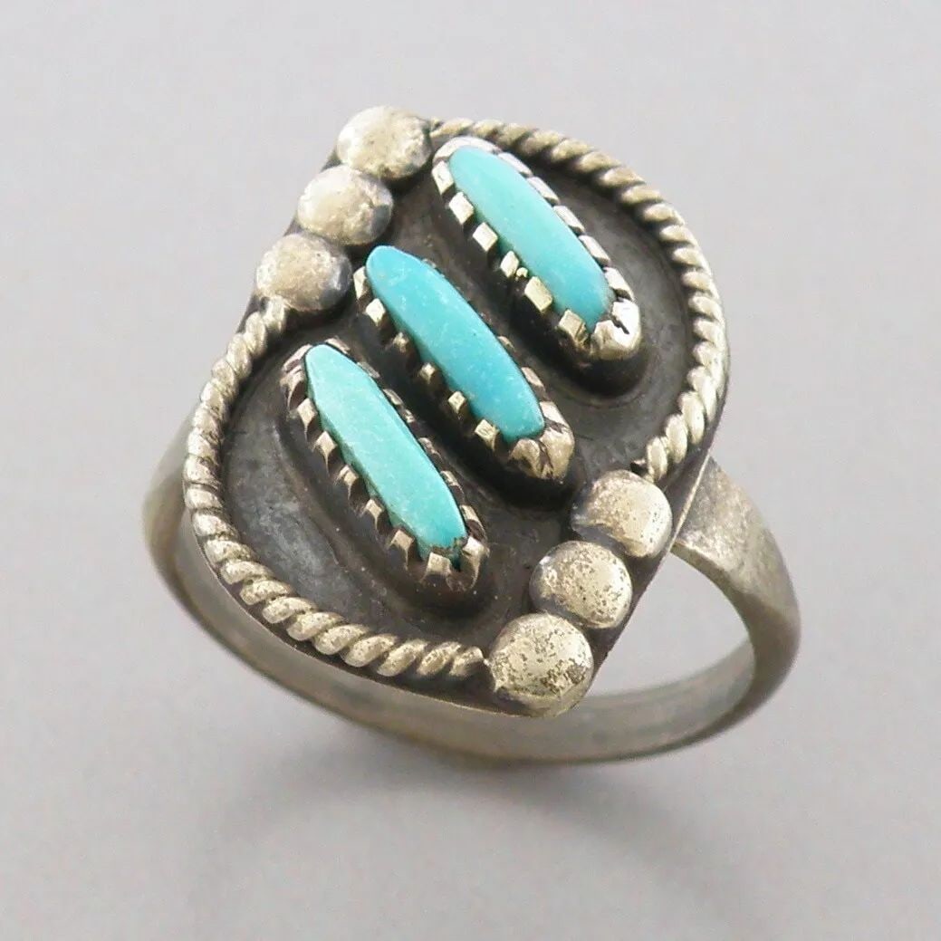 VINTAGE BEAUTIFUL NAVAJO STERLING SILVER TURQUOISE RING SIZE 7 (1 of 2)
