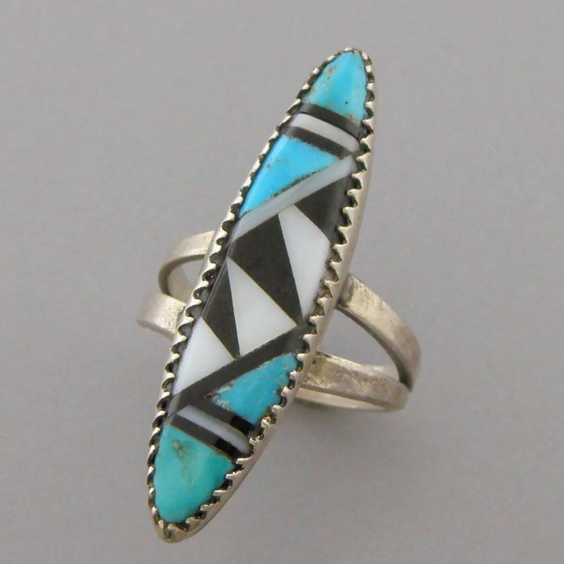 VINTAGE ZUNI STERLING SILVER MOP ONYX TURQUOISE INLAY RING (1 of 2)