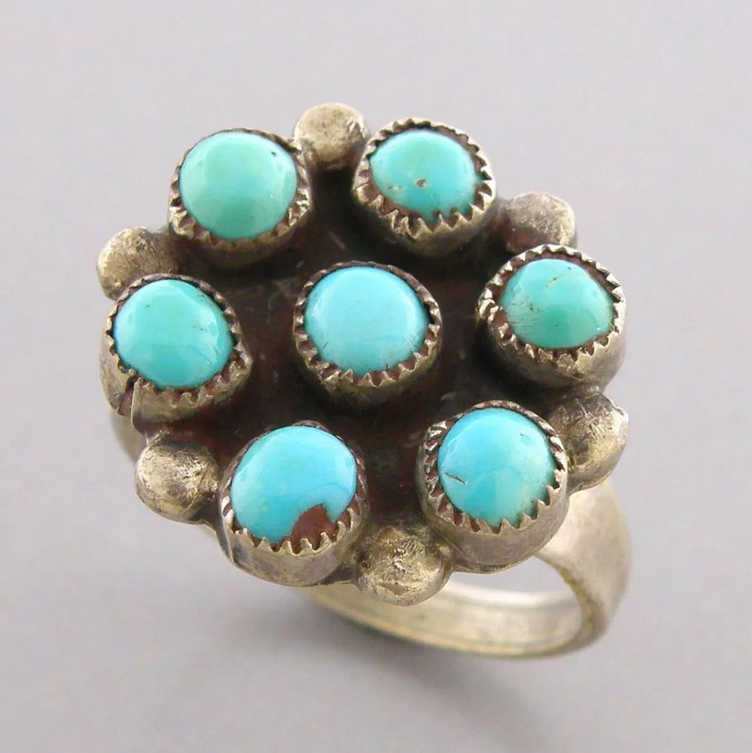 VINTAG NAVAJO STERLING SILVER TURQUOISE SNAKE EYE RING (1 of 2)
