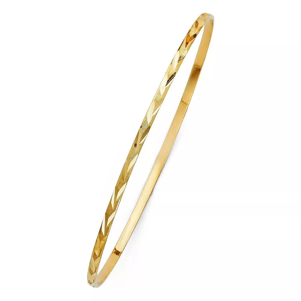 NEW 14K YELLOW 2mm GOLD SOLID BANGLE: NEW 14K YELLOW 2mm GOLD Solid BANGLE New Yellow gold Material Type : 14k Gold 14KY 2mm Solid Bangle Avg. Weight : 4.1g