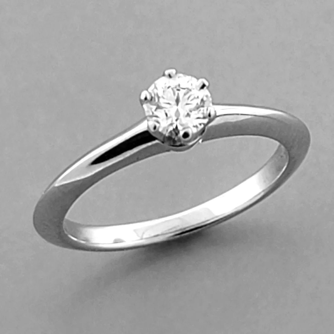 TIFFANY & Co. PLATINUM 0.25ct DIAMOND ENGAGEMENT RING BOX PAPERWORK (1 of 2)