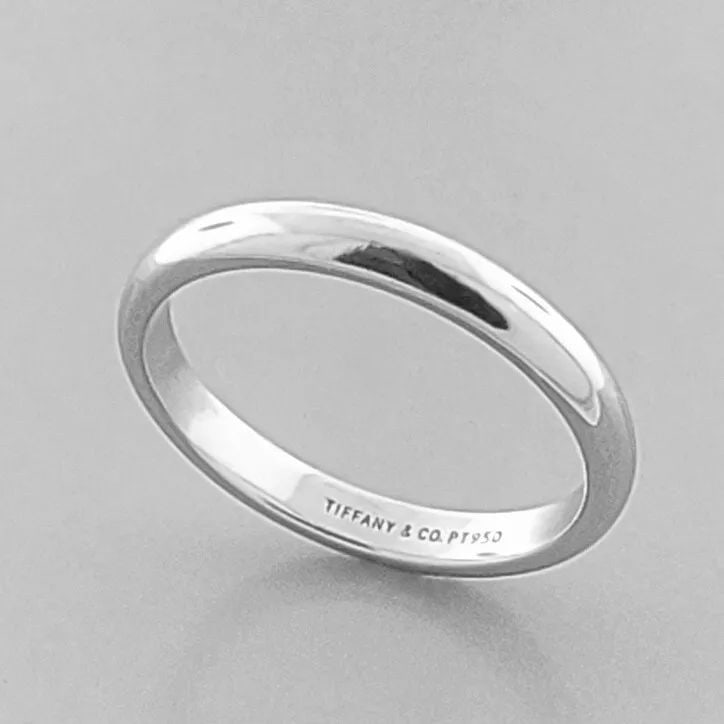 TIFFANY & Co. 3mm PLATINUM COMFORT FIT WEDDING BAND RING SIZE 8.5 (1 of 2)