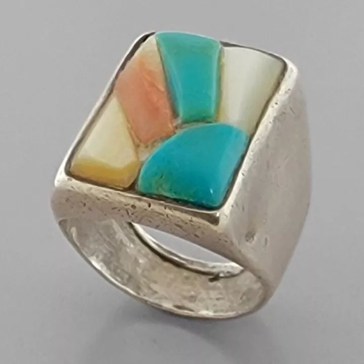 VINTAGE SOUTHWESTERN STERLING SILVER TURQUOISE MOP CORAL MEN'S RING SIZE 7.5: VINTAGE STERLING SILVER RING Vintage Southwestern Turquoise, Coral & Mop sterling silver ring Size 7.5 Ring head measures 0.80" H x 0.53" W on top Vintage, Pre-owned, in good condition for its age, mi