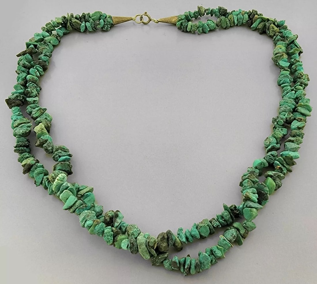 VINTAGE BEAUTIFUL NAVAJO DOUBLE STRAND KINGMAN TURQUOISE NECKLACE (1 of 2)