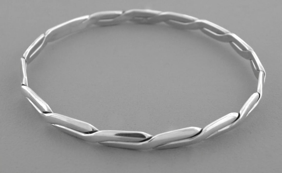 NEW STERLING SILVER CIRCLE LADIES TWIST ROPE BANGLE BRACELET STACKABLE 5.2MM (1 of 2)