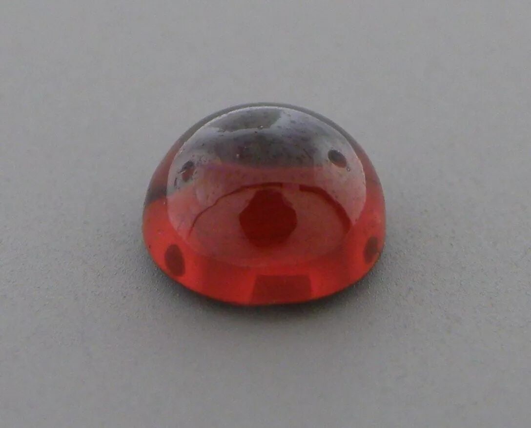 1.61 ct CLEAN 100% NATURAL TOP RED SPESSARTINE GARNET UNHEATED ROUND CABOCHON (1 of 2)