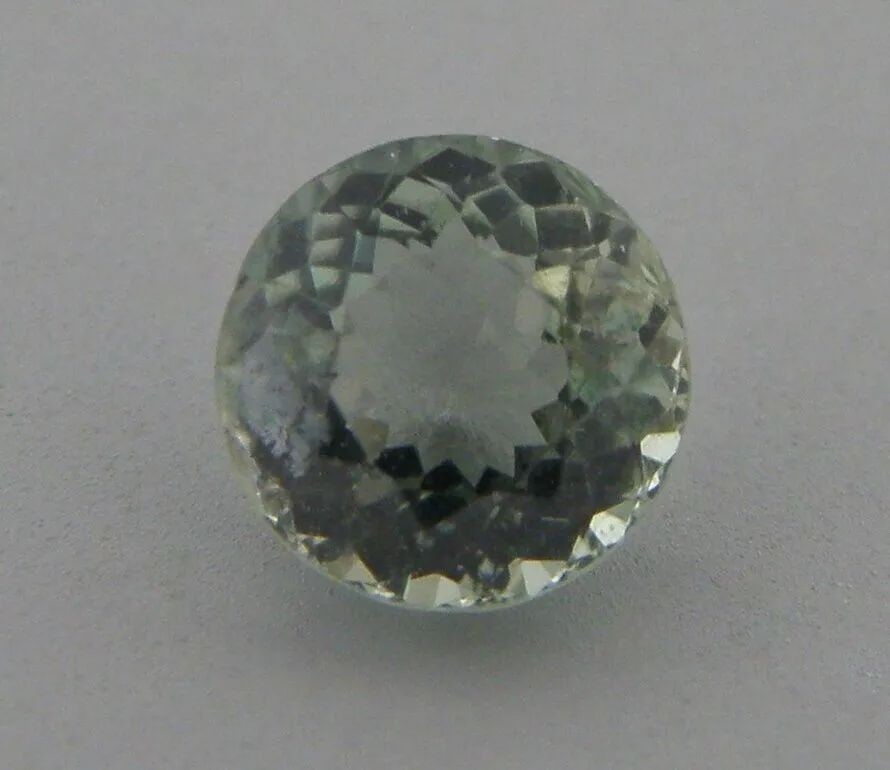0.72ct ROUND CUT LIGHT GREEN NATURAL TOURMALINE LOOSE UNTREATED (1 of 2)