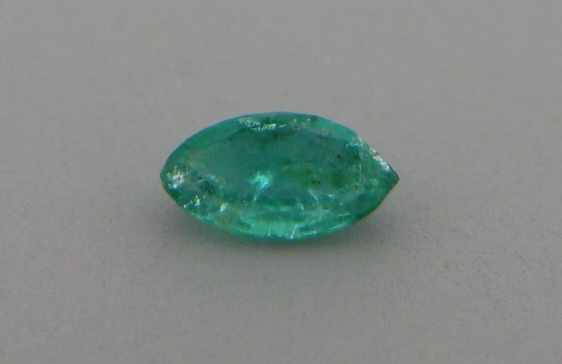 0.22ct NATURAL COLOMBIAN GREEN EMERALD MARQUISE SHAPE 5.6x2.9mm (1 of 2)