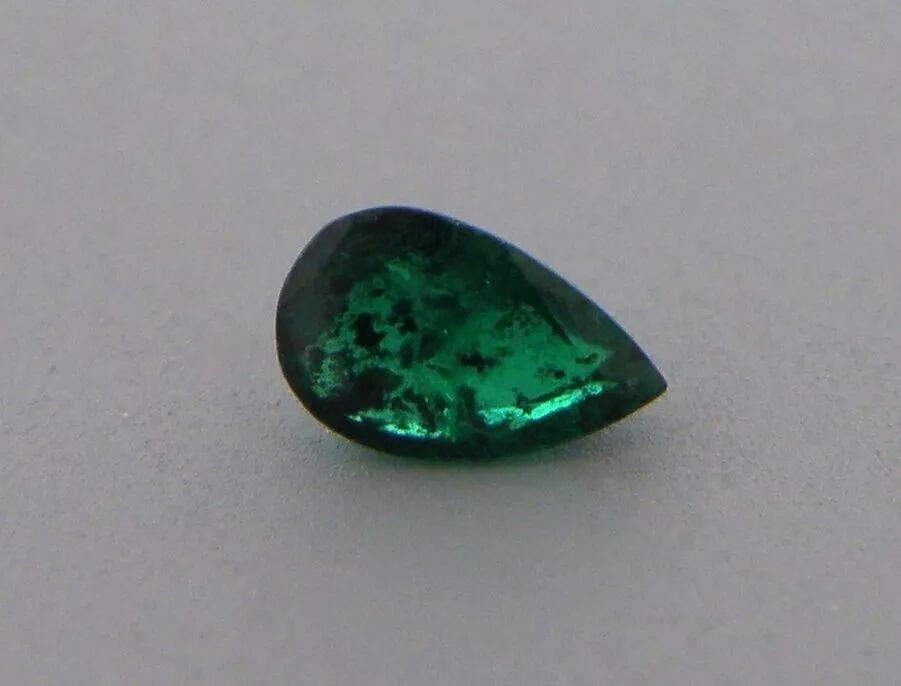 0.18ct NATURAL COLOMBIAN GREEN EMERALD PEAR SHAPE 4.8x3.1mm (1 of 2)