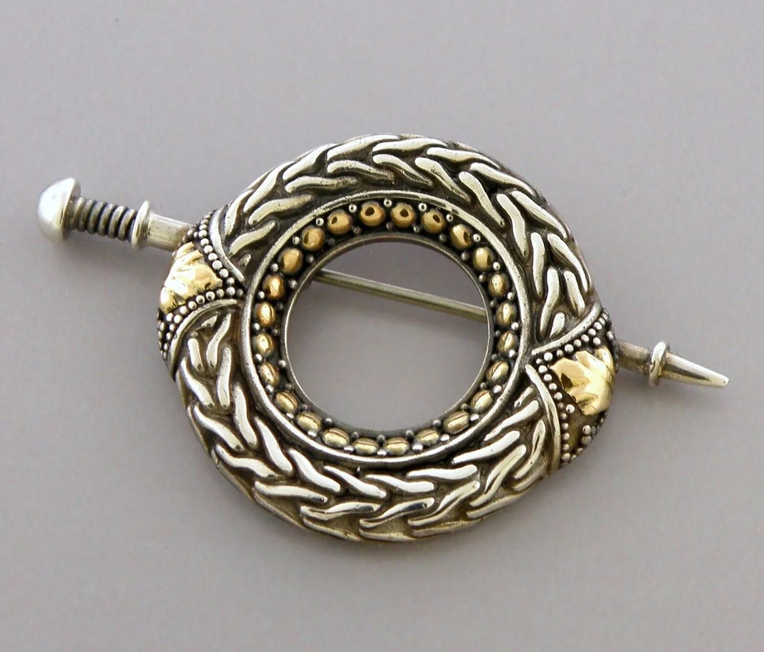 JOHN HARDY 18K GOLD STERLING SILVER LARGE DOT PIN BROOCH: VINTAGE STERLING SILVER BROOCH Vintage Marcasite pave set sterling silver bow brooch Size 10 Measures 1.77" wide x 1.43" high Vintage, Pre-owned, in good condition for its age, please refer to pics Du