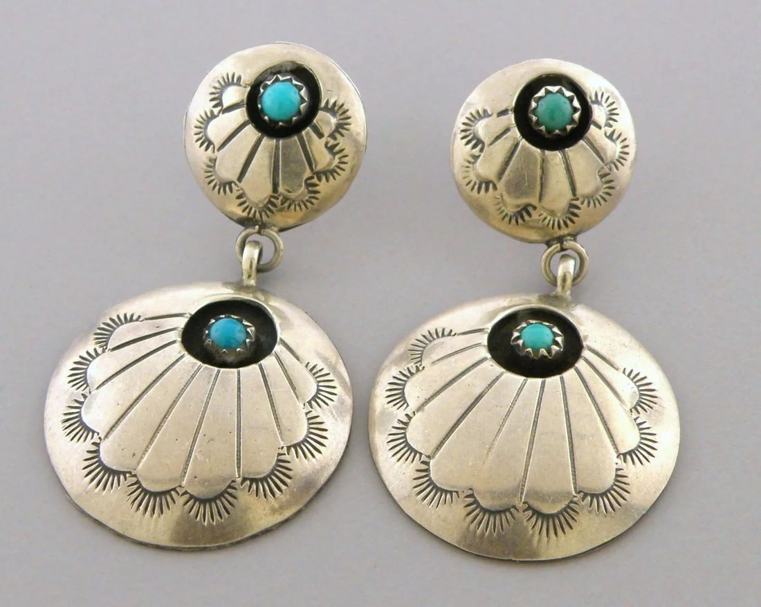 VINTAGE SOUTHWESTERN STERLING SILVER TURQUOISE RICHARD BEGAY DANGLE EARRINGS (1 of 2)