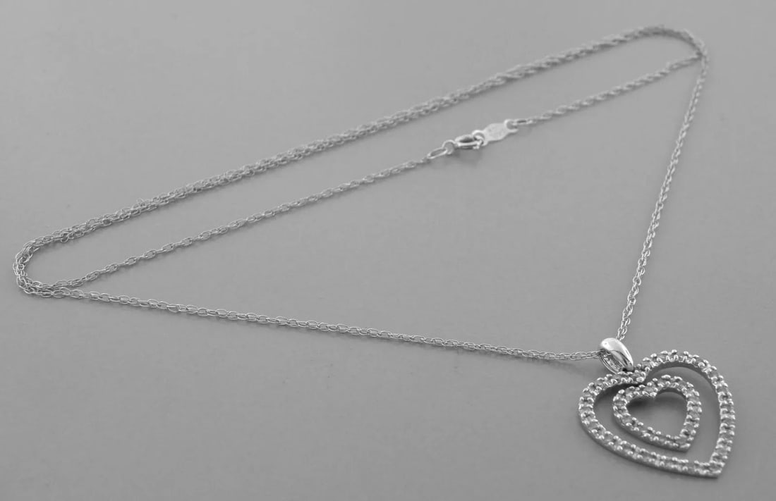 14K WHITE GOLD DIAMOND DOUBLE HEART NECKLACE 0.30CT (1 of 2)