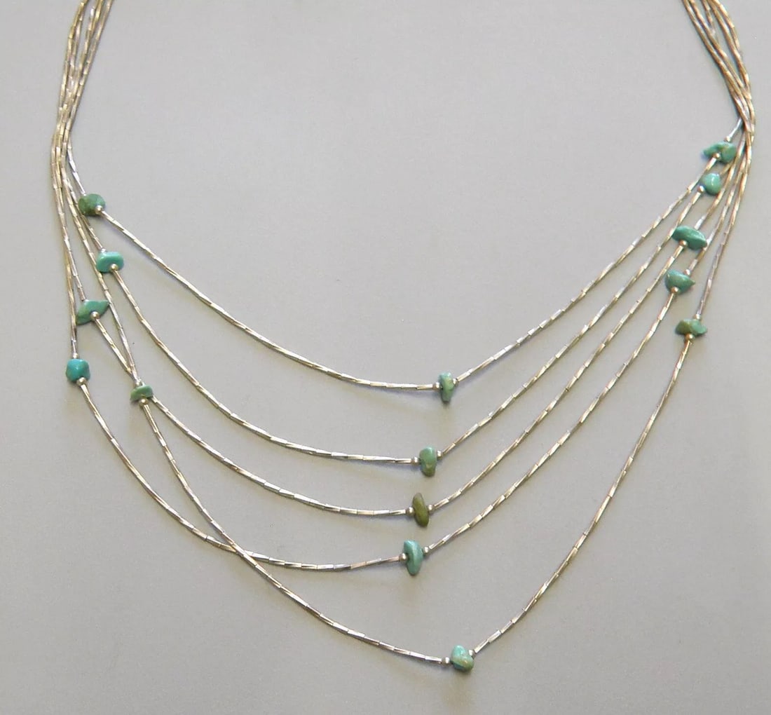VINTAGE BEAUTIFUL NAVAJO STERLING SILVER 5 STRAND TURQUOISE NECKLACE (1 of 2)