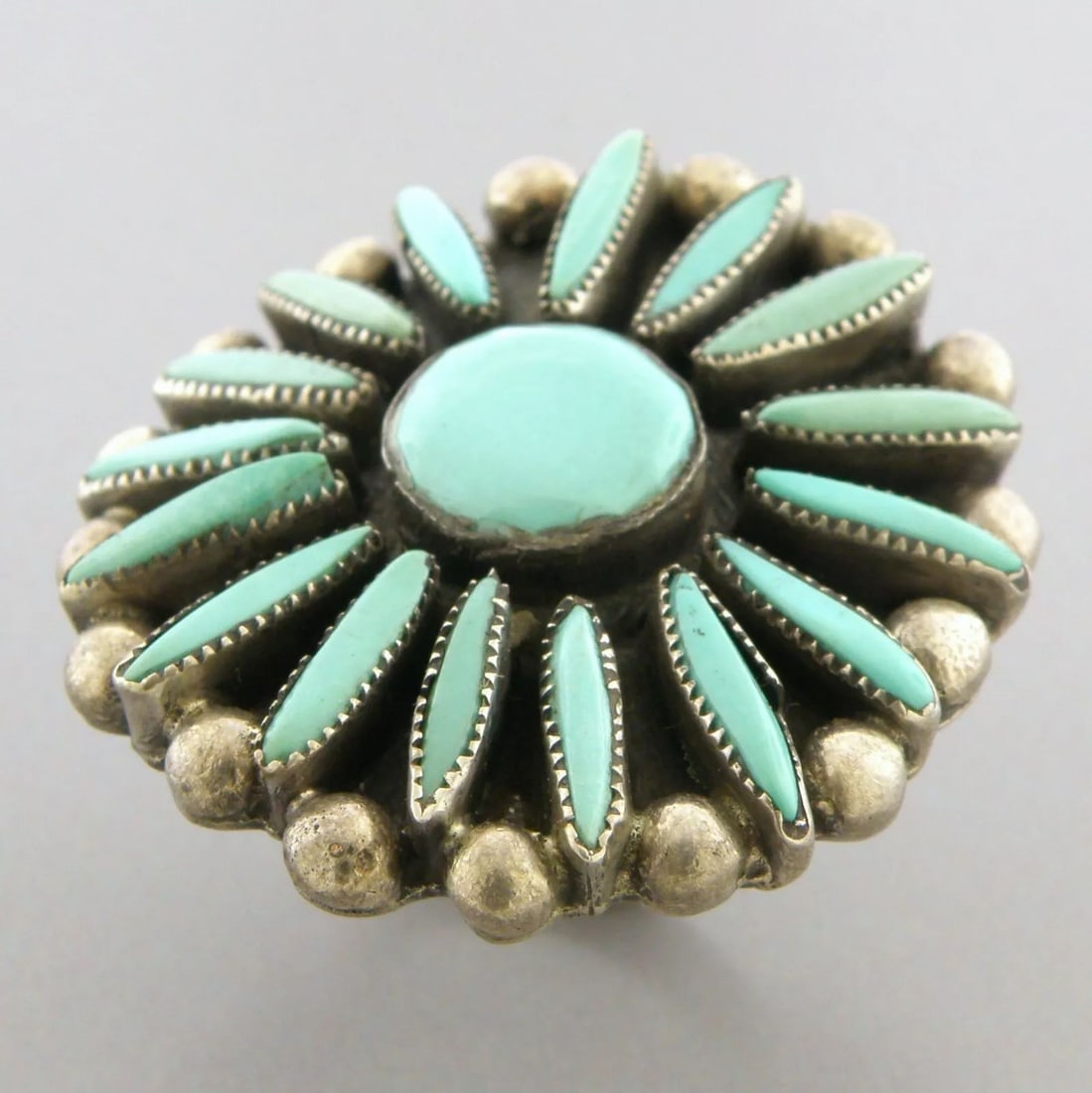 VINTAGE ZUNI PETIT POINT STERLING SILVER TURQUOISE FLOWER RING SIZE 5 (1 of 2)