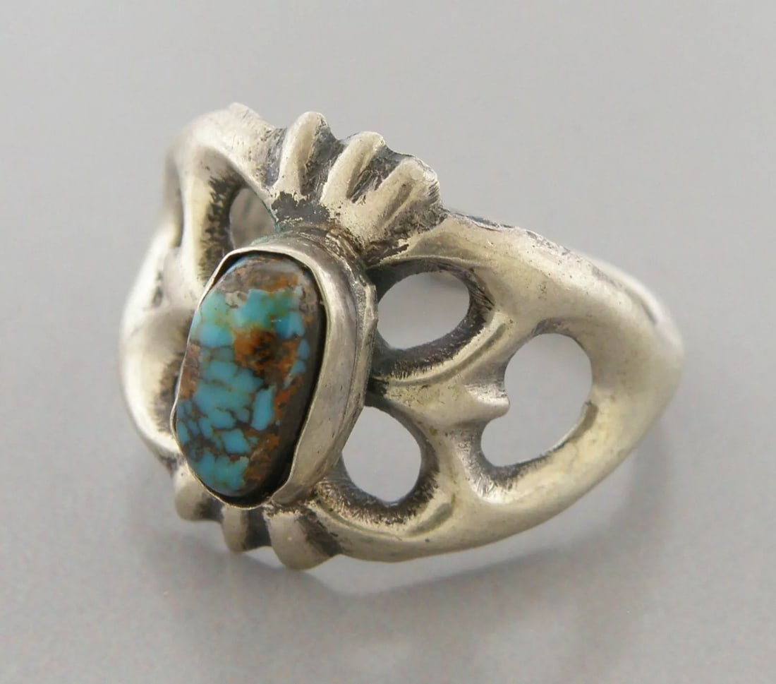 VINTAGE SOUTHWESTERN STERLING SILVER TURQUOISE RING SIZE 7.5 (1 of 2)