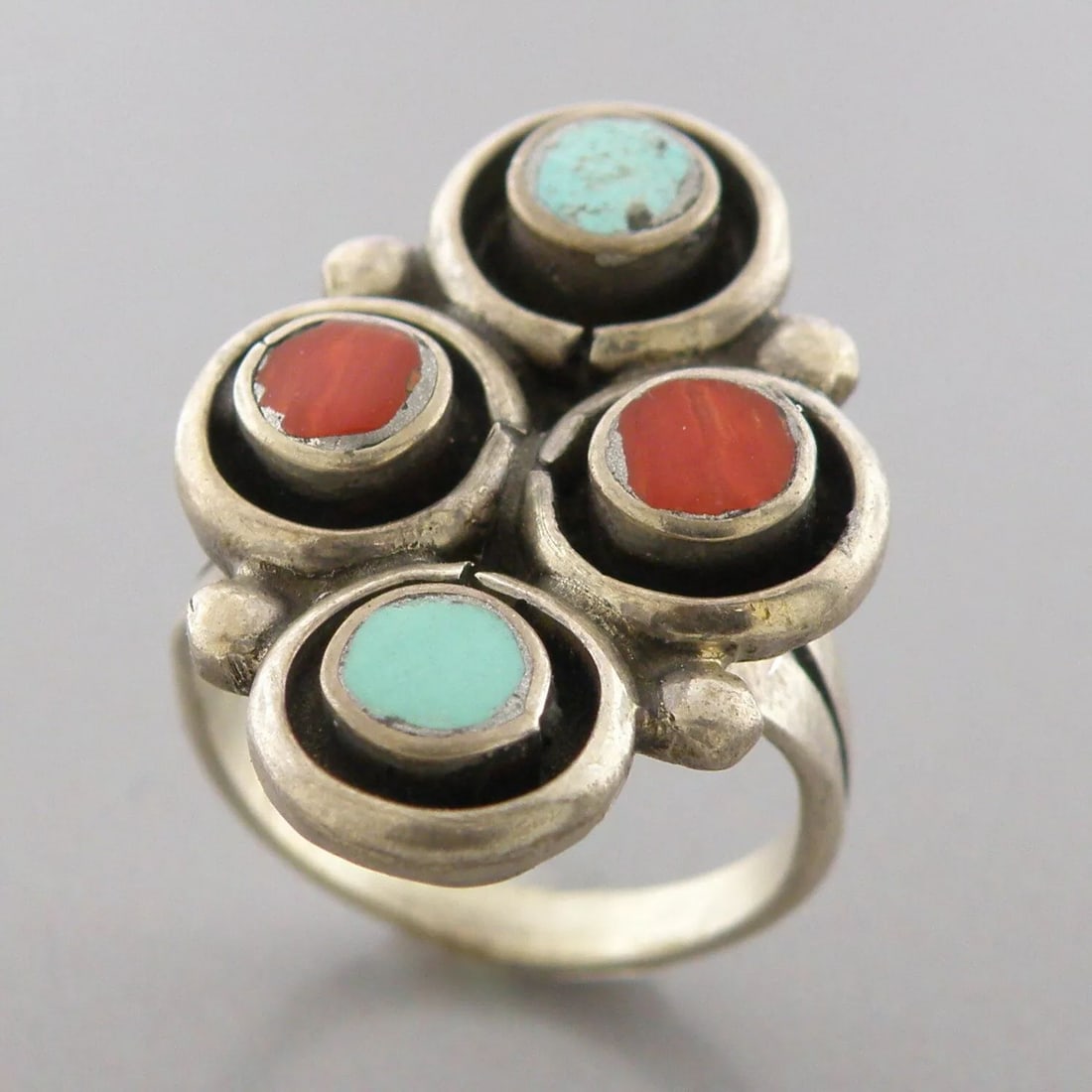 VINTAGE SOUTHWESTERN STERLING SILVER CORAL & TURQUOISE BUBBLE RING SIZE 4.75 (1 of 2)